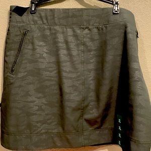 NWT Orvis Skort Size XL
